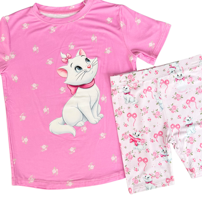 Teacup Kitty T-shirt and Bike Shorts