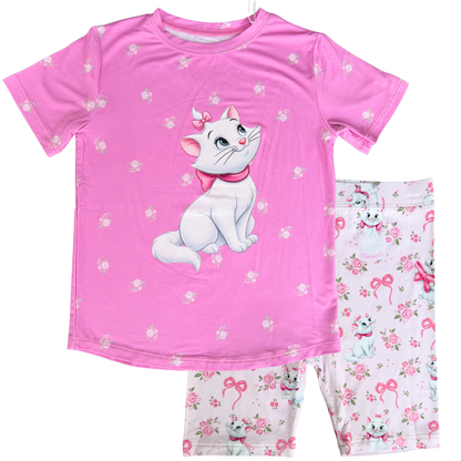 Teacup Kitty T-shirt and Bike Shorts